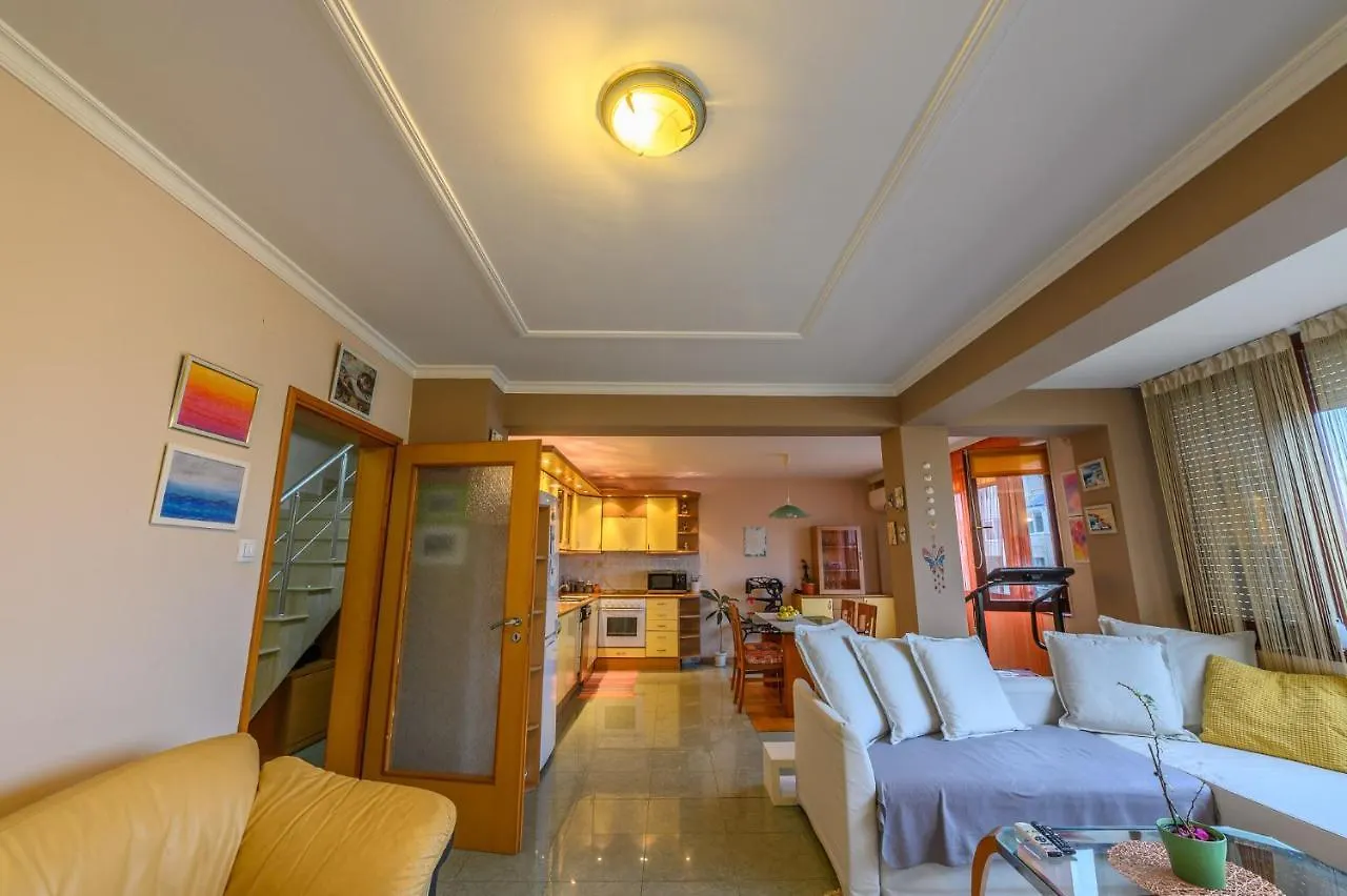 Buda High Steps Sunny Apartment - 5Min To Beach Burgas Bulgaria