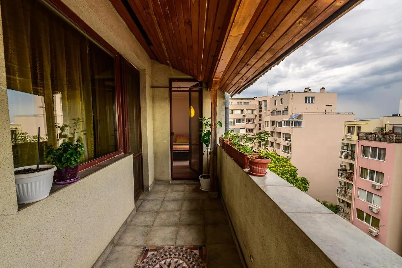 Buda High Steps Sunny Apartment - 5Min To Beach Burgas 0*,